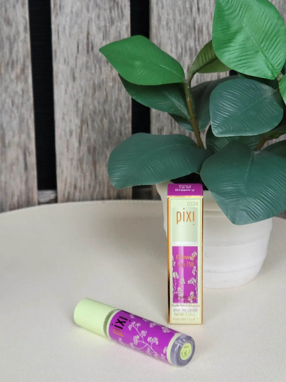 Pixi Glow-y Lip Oil in Dream-y SHEER LIP OIL